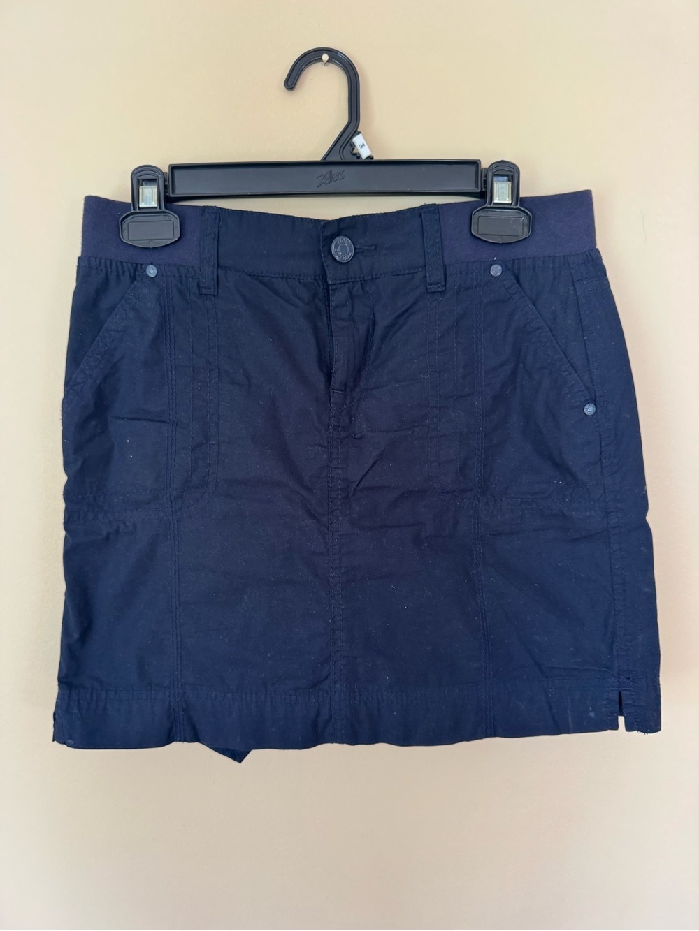 Women’s navy blue skort